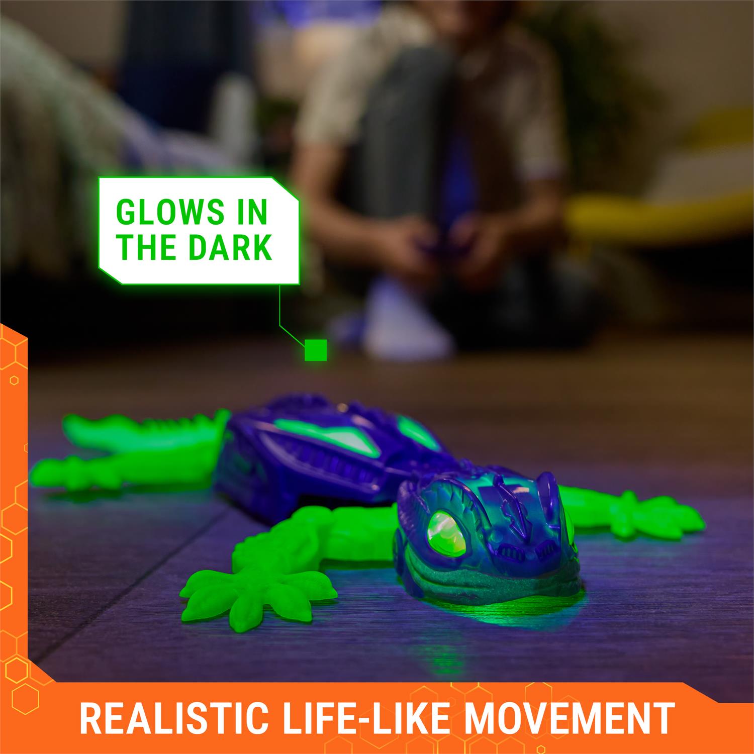 Hex Bots Glow-In-The-Dark Gecko Rechargeable Remote Control Robot