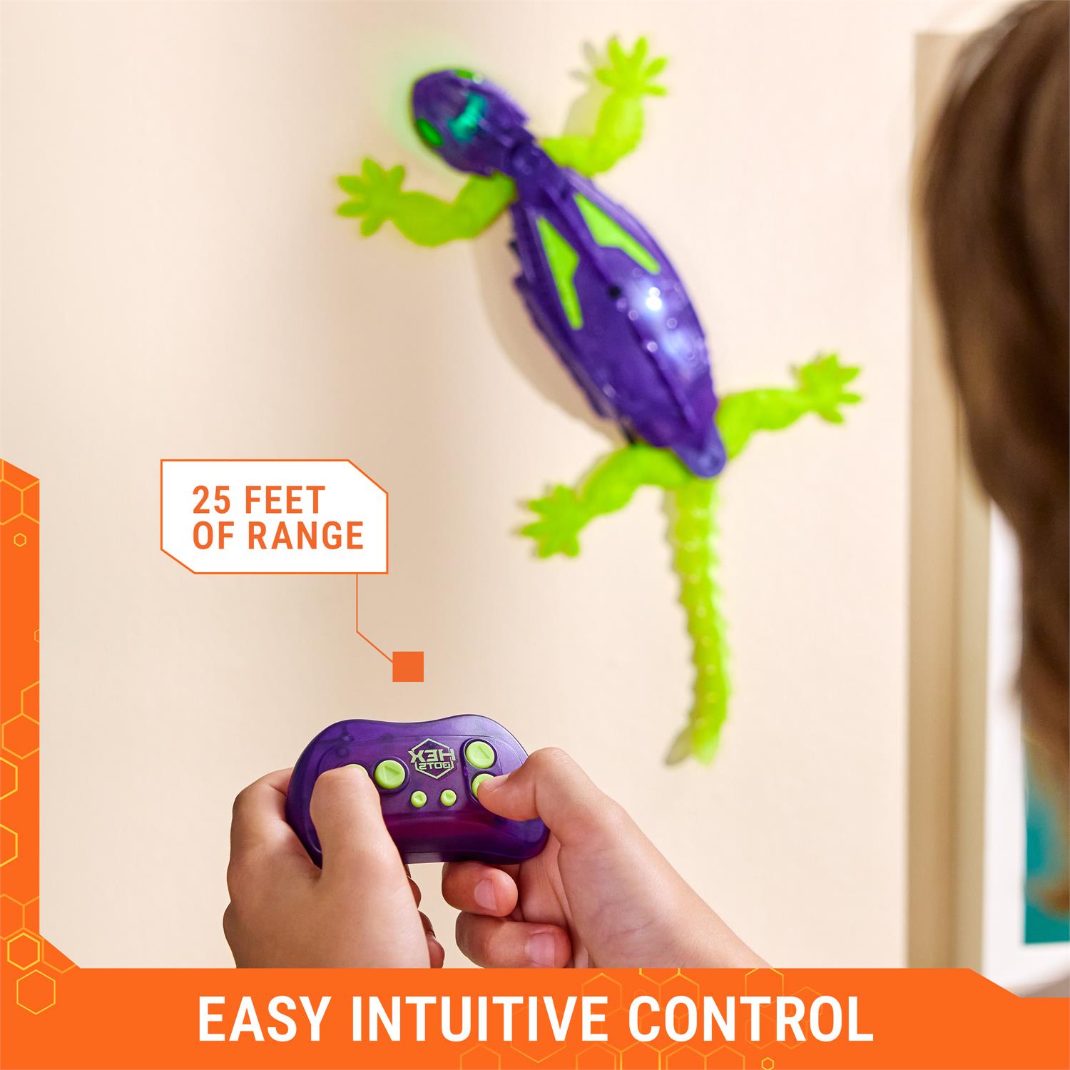 Hex Bots Glow-In-The-Dark Gecko Rechargeable Remote Control Robot