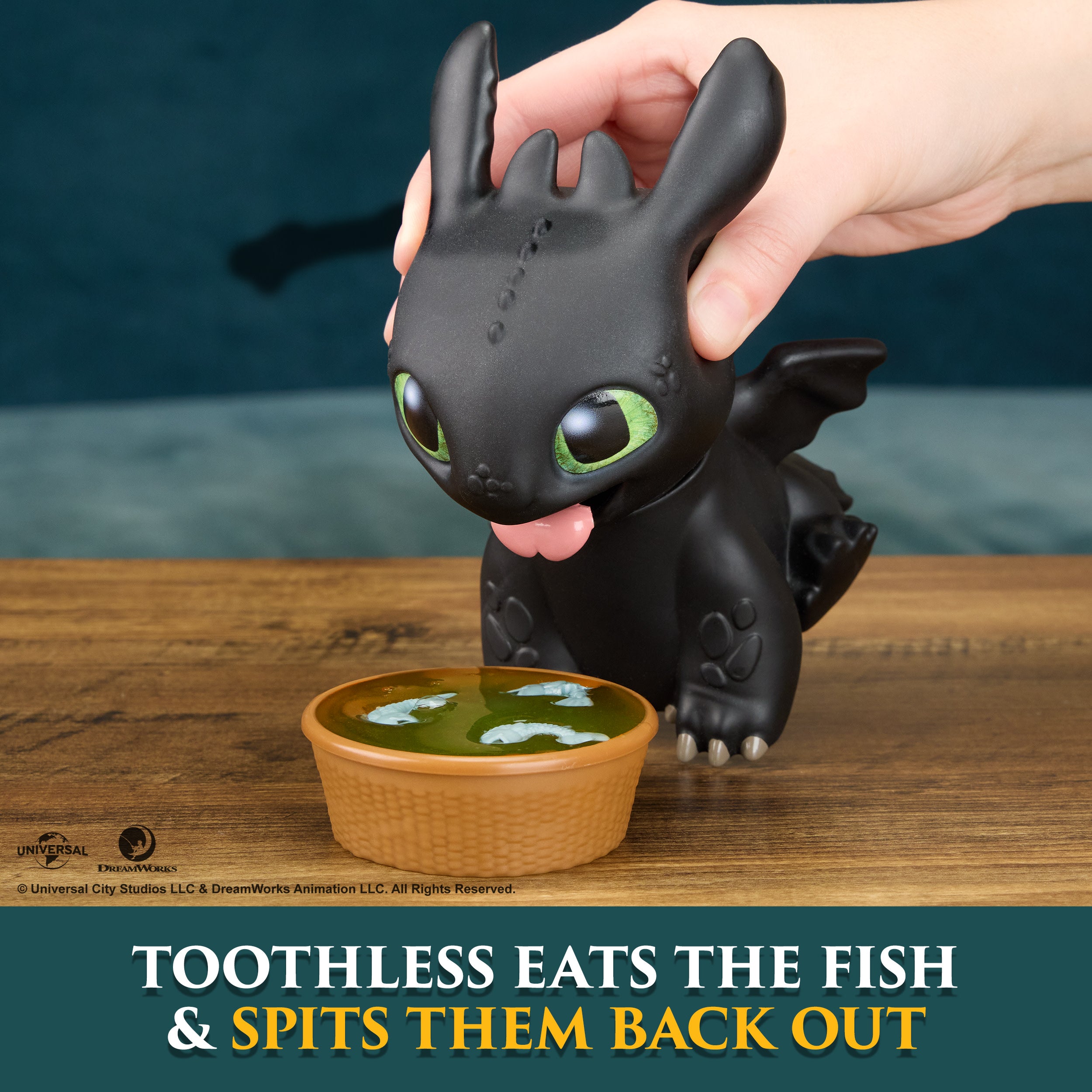 Dreamworks Dragons How To Train Your Dragon Fish Feeding Toothless Interactive Toy With Squeeze And 'Barf' Fish Action