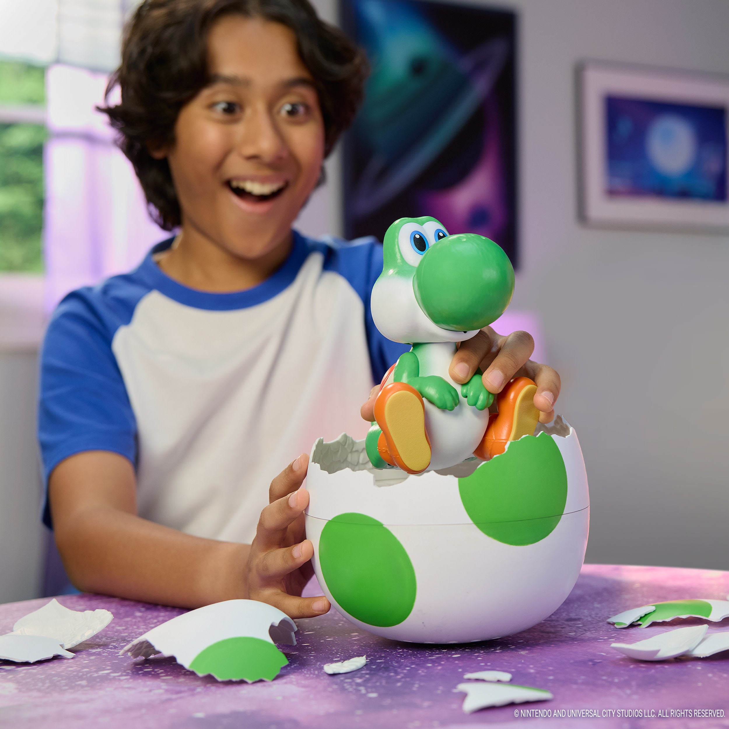 Nintendo The Super Mario Galaxy Movie: Hatchin' Yoshi Interactive Toy Egg