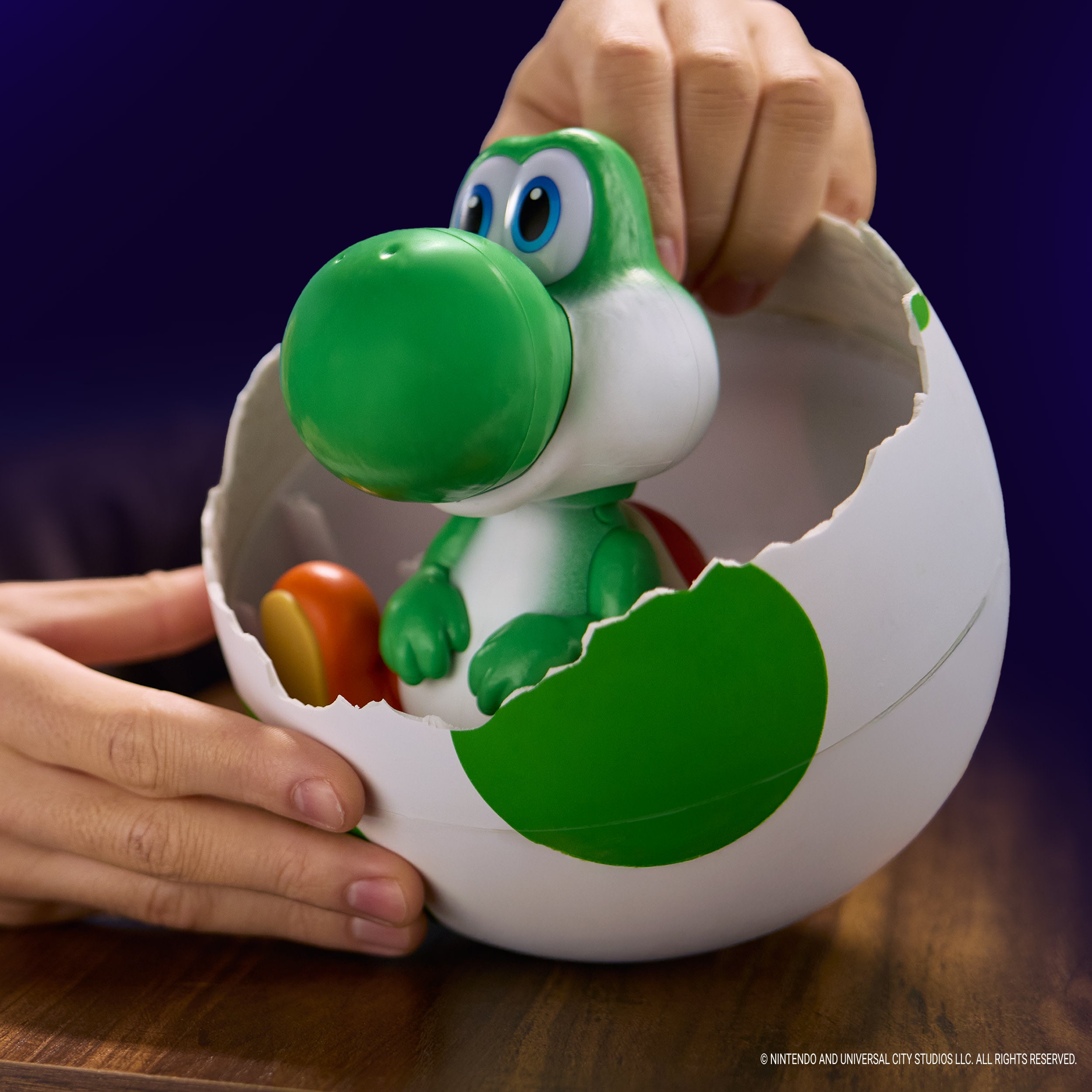 Nintendo The Super Mario Galaxy Movie: Hatchin' Yoshi Interactive Toy Egg