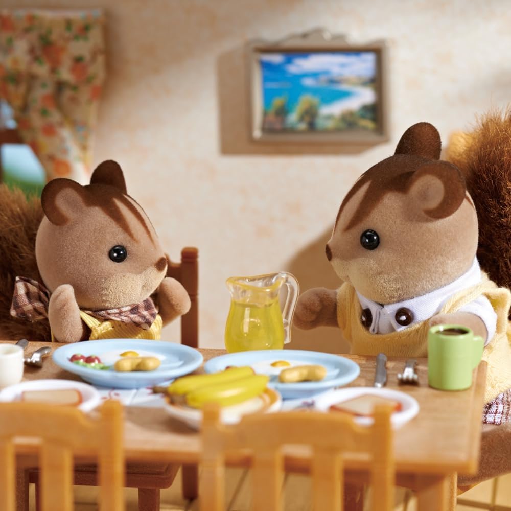 Sylvanian Families Walnut Squirrel Family