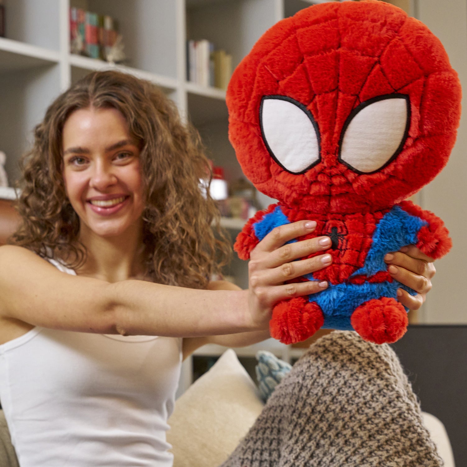 Disney Huggables Spider-Man 35Cm Plush