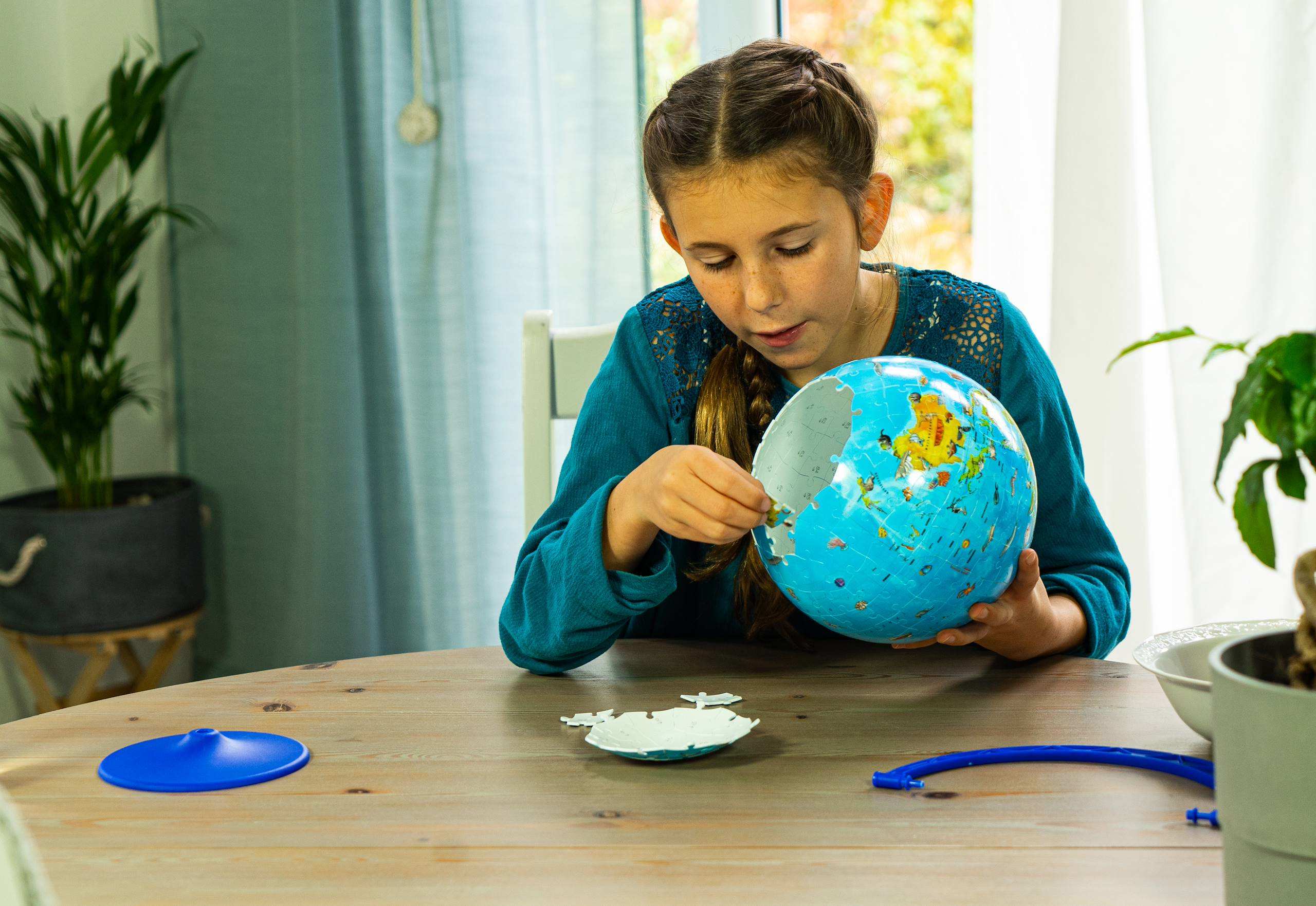 Ravensburger Children's World Globe, 180 Piece 3D Jigsaw Puzzle