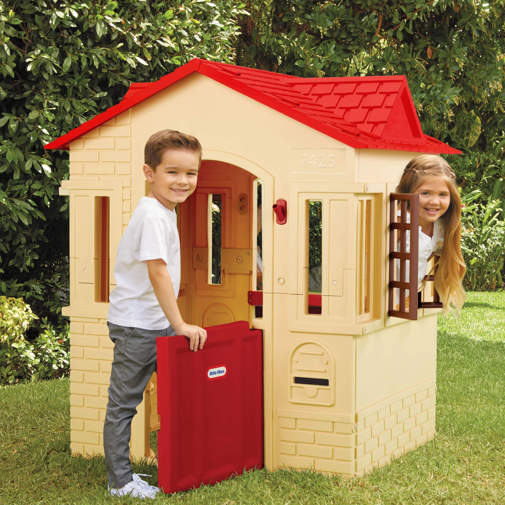 Little Tikes Cape Cottage Playhouse™ - Tan