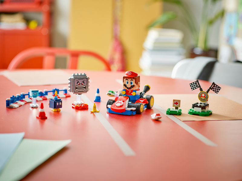 Lego® Super Mario™: Mario Kart™ – Interactive Lego® Mario™ & Standard Kart 72043