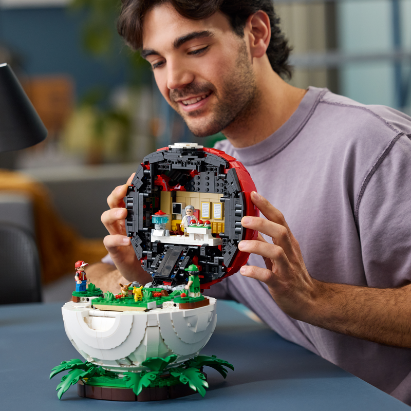Lego Pokémon Iconic Trainer Moments Poké Ball 72154
