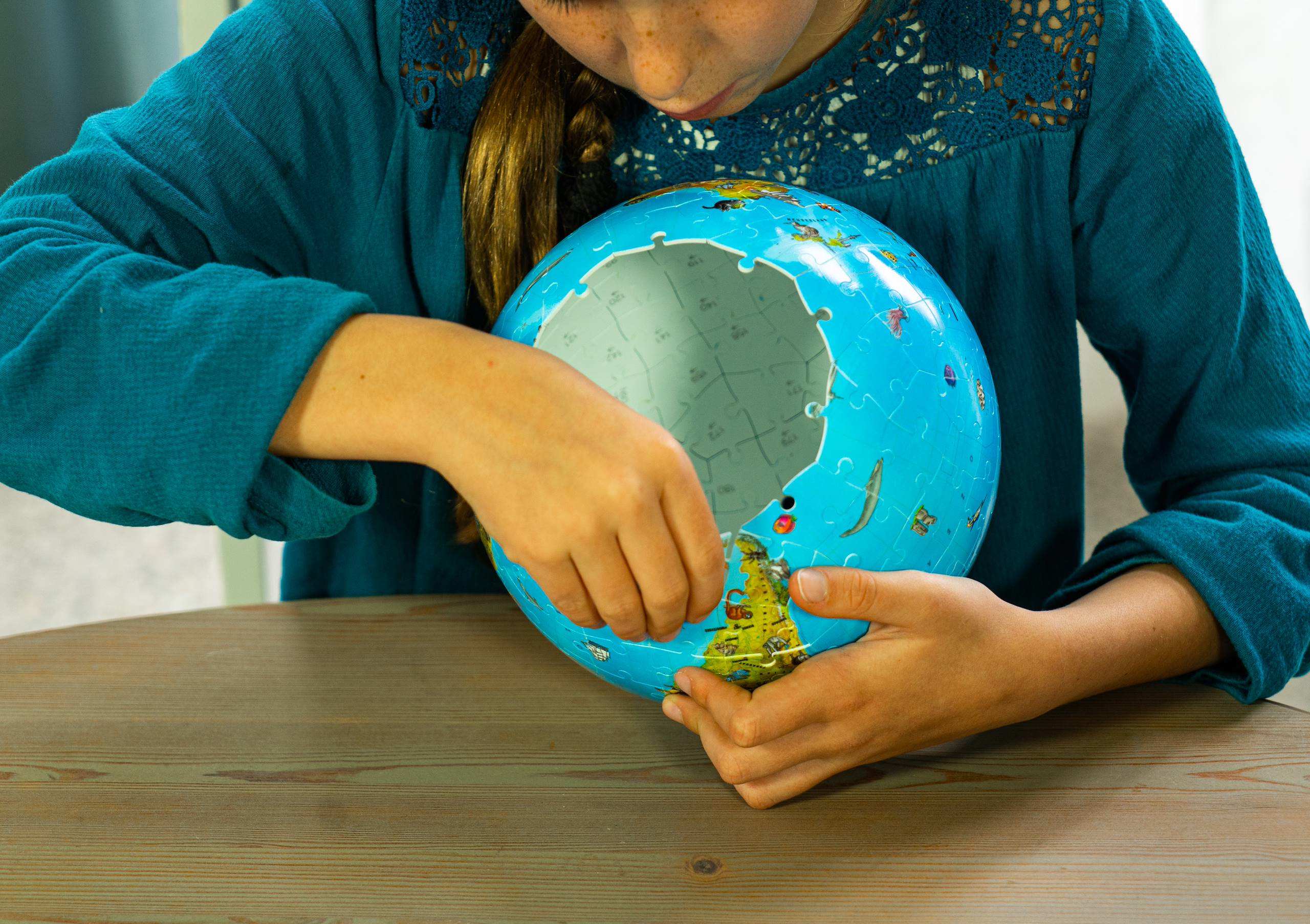Ravensburger Children's World Globe, 180 Piece 3D Jigsaw Puzzle