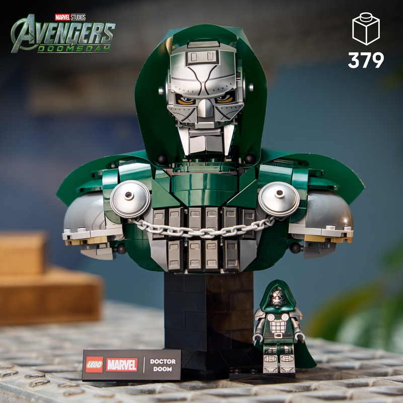 Lego Marvel Doctor Doom Bust Building Set 76345