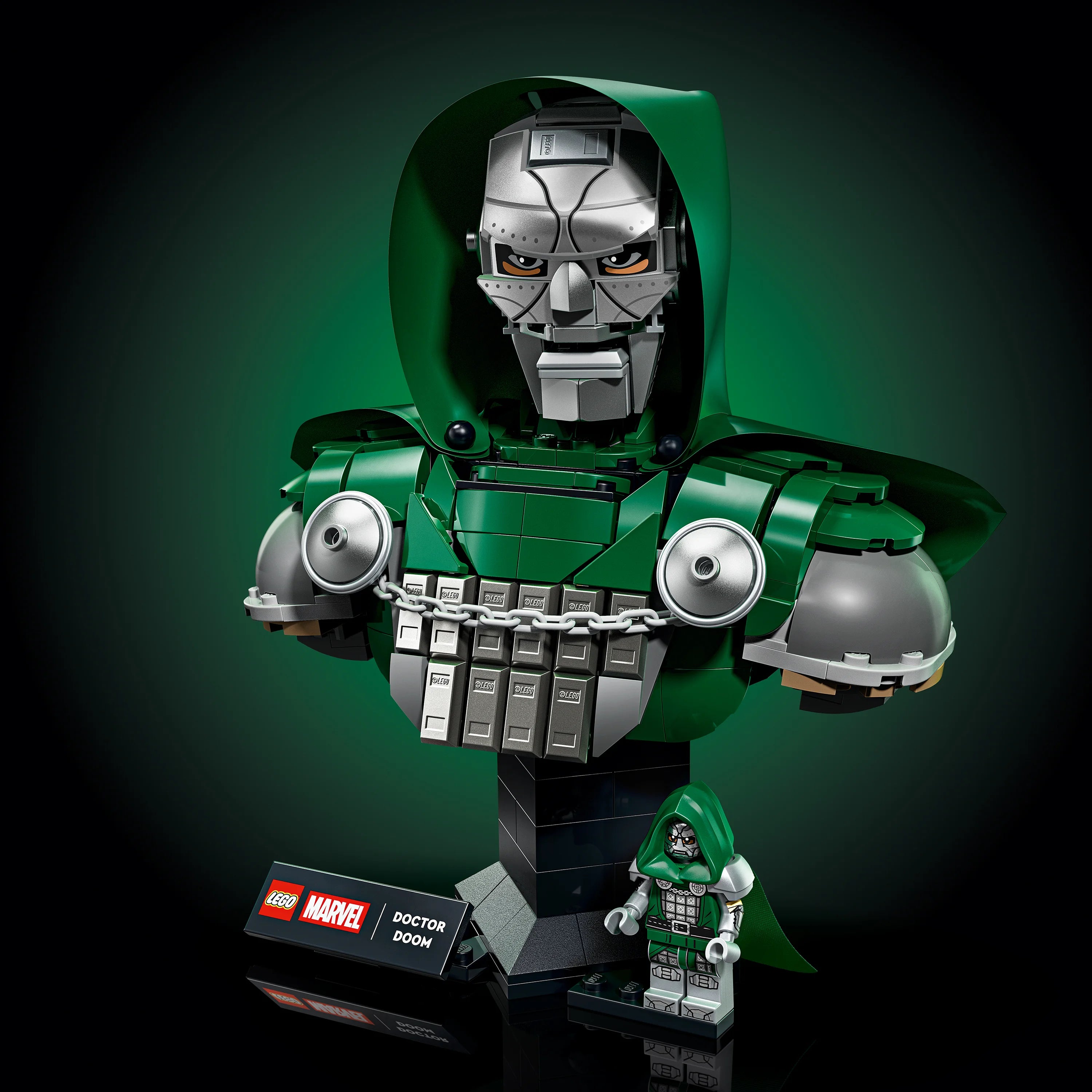 Lego Marvel Doctor Doom Bust Building Set 76345