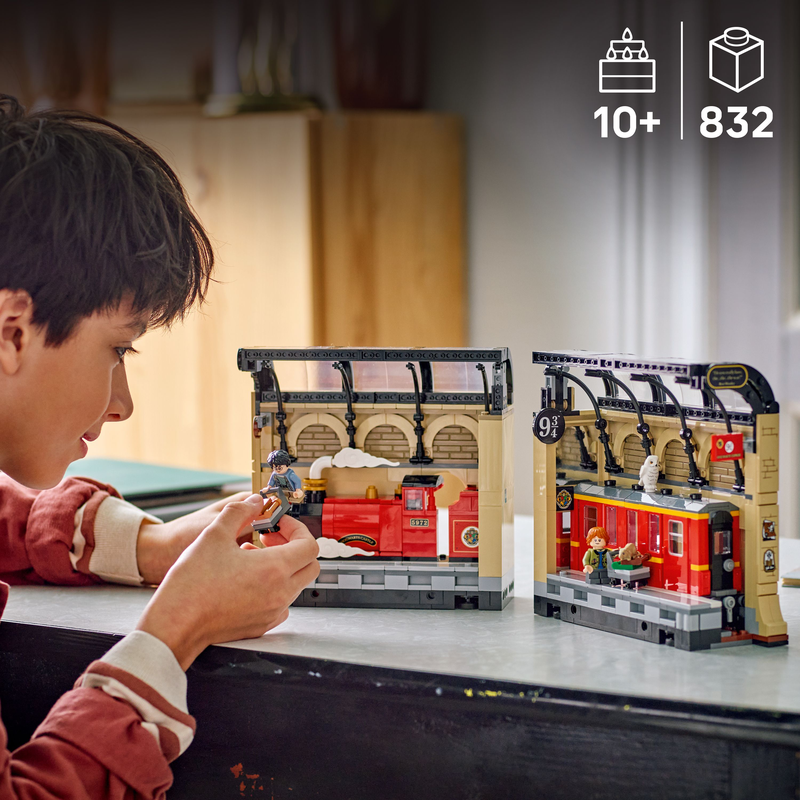 Lego Harry Potter Book Nook: Hogwarts Express 76450