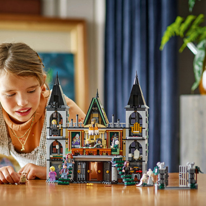 Lego® Harry Potter™ Malfoy Manor 76453