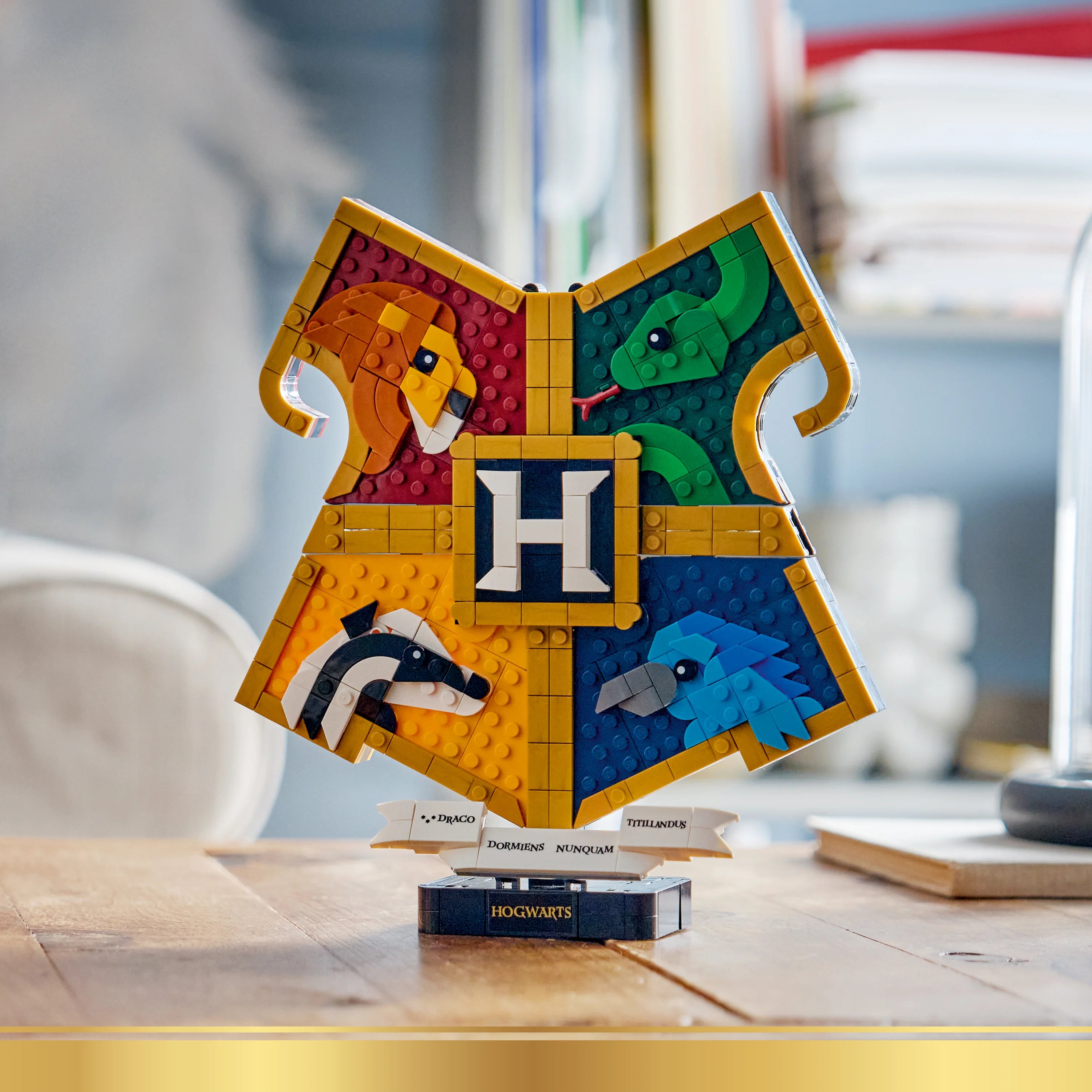 Lego Harry Potter Hogwarts House Crest Art Set 76462