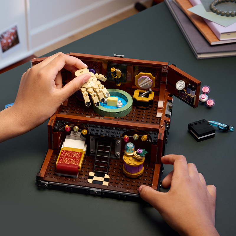 Lego Wednesday Thing’s Apartment Building Toy 76785