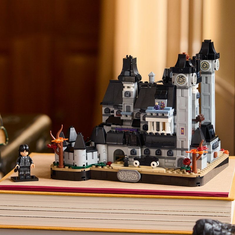 Lego Wednesday Nevermore Academy Building 76788