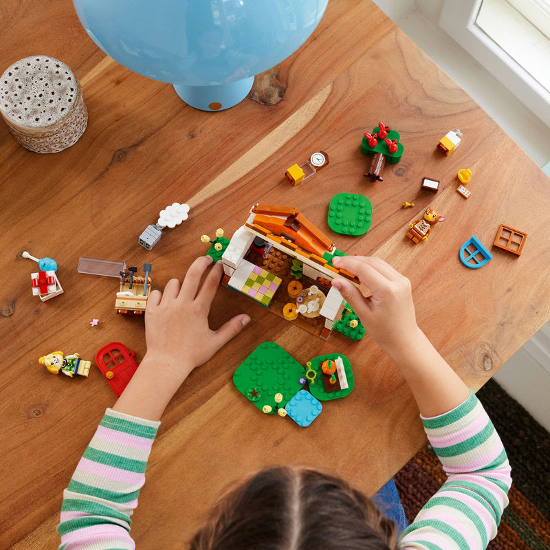 Lego® Animal Crossing™ Isabelle’s House Visit 77049
