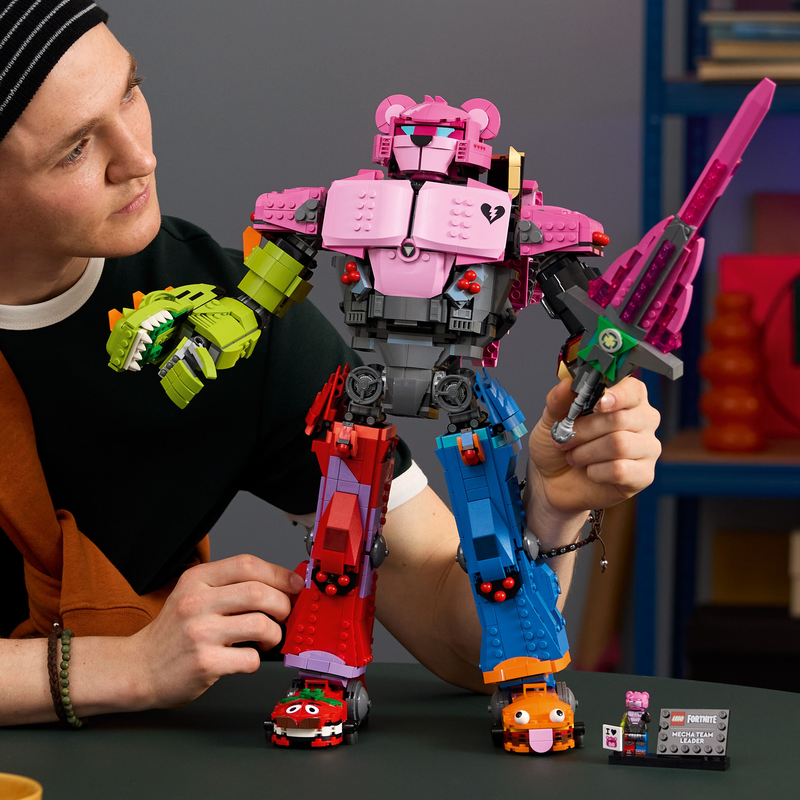 Lego® Fortnite® Mecha Team Leader Building Set  77078
