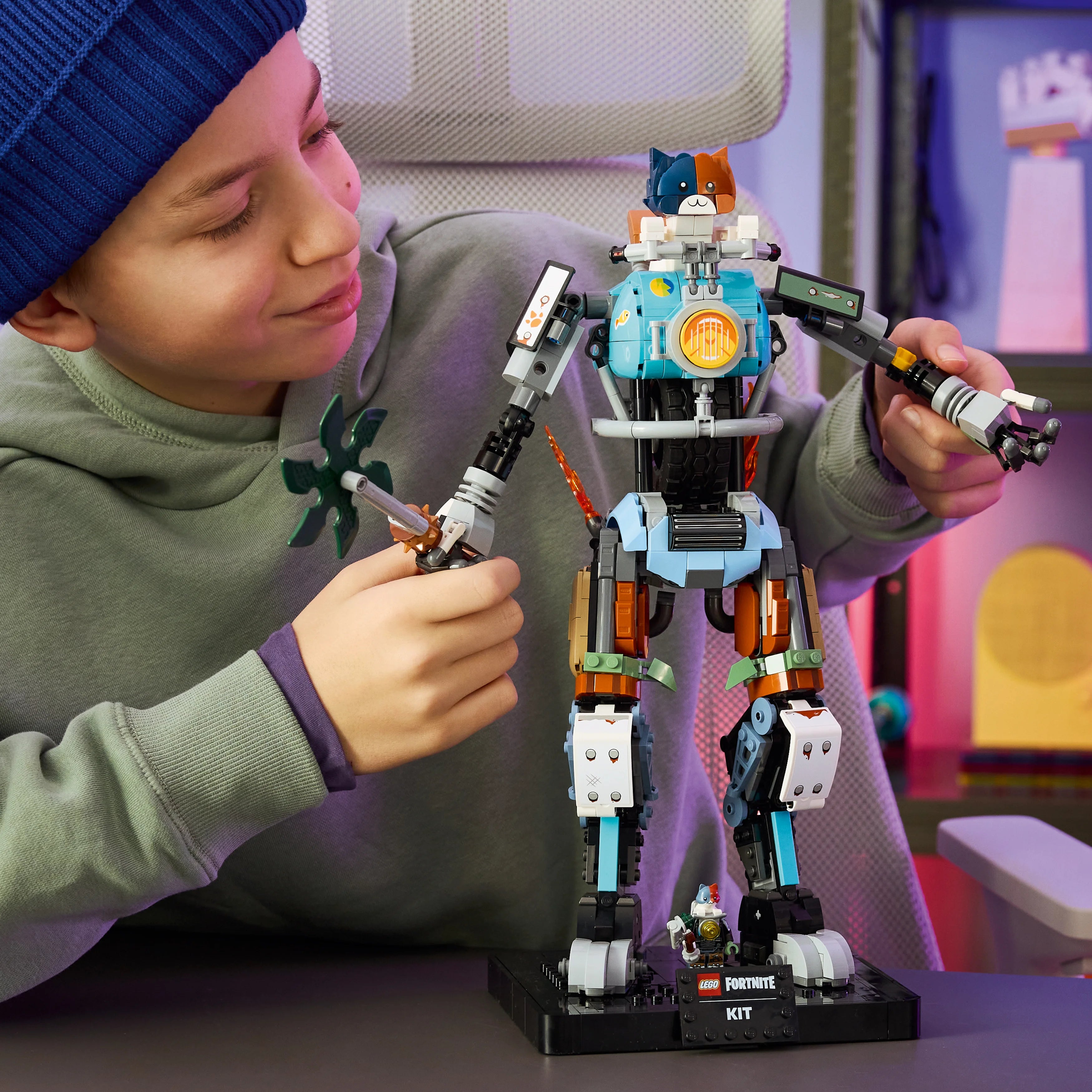 Lego Fortnite Kit - Interactive Building Toy 77081
