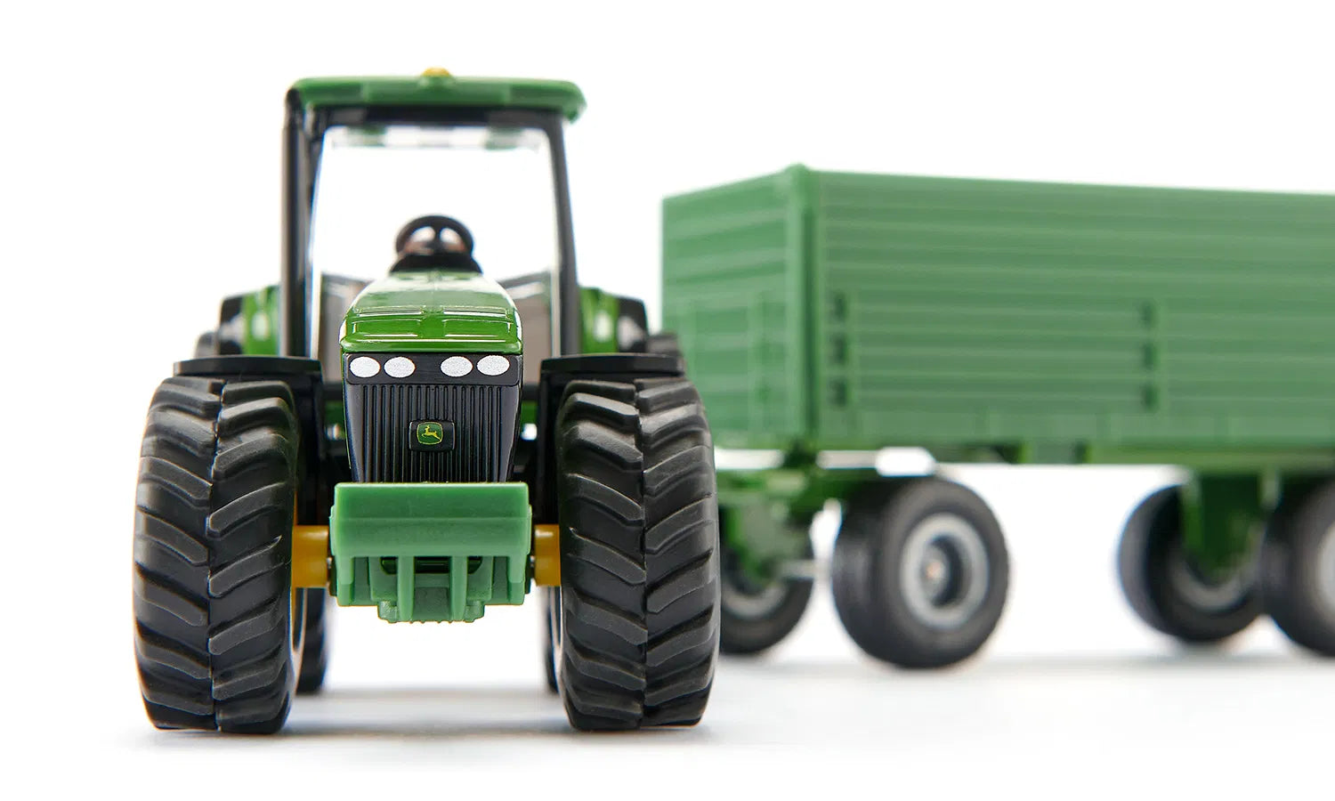 Siku 1:50 John Deere Tractor With Trailer