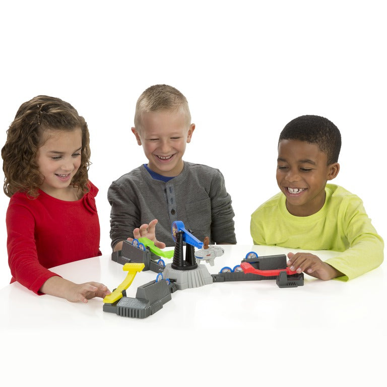 Star Wars Loopin' Chewie Family Stormtrooper-Chasing Fun Chewbacca Children Game