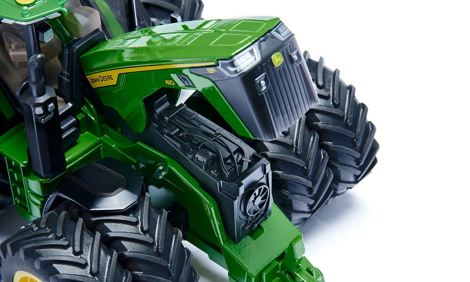 Siku 1:32 John Deere 8R 410 With Double Tyres