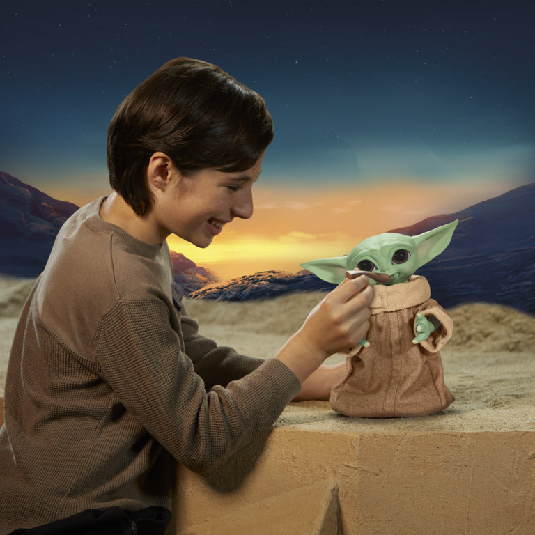 Star Wars Galactic Snackin’ Grogu (The Child) With Interactive Accessories