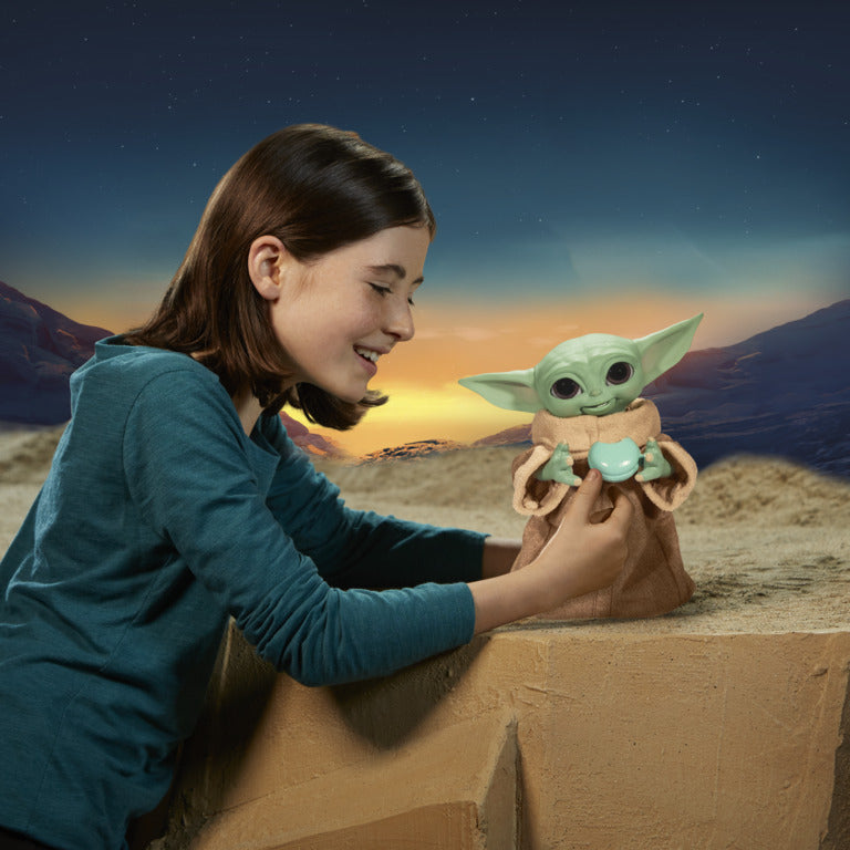 Star Wars Galactic Snackin’ Grogu (The Child) With Interactive Accessories