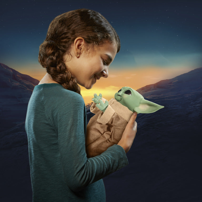 Star Wars Galactic Snackin’ Grogu (The Child) With Interactive Accessories