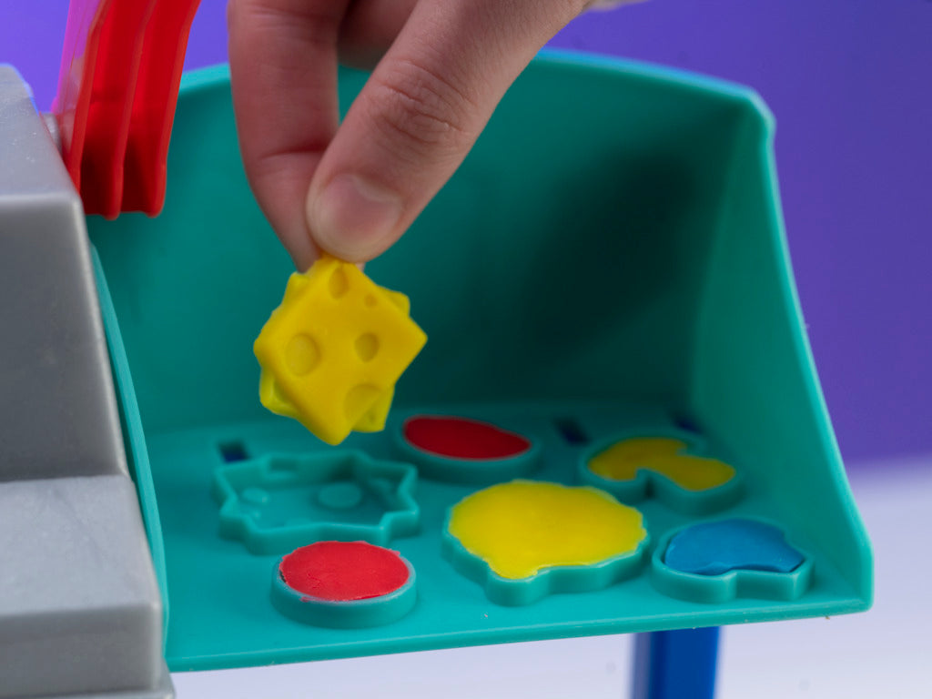 Play-Doh Kitchen Creations Busy Chef's Restaurant Playset 2-Sided
Kitchen Playset