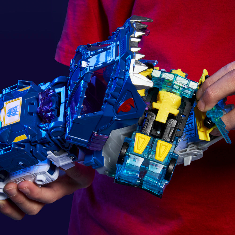 Transformers Cyberworld Soundwave Deep Sea Explorer Energon Surge 9-Inch Action Figure With Quick Change To Submarine Mode