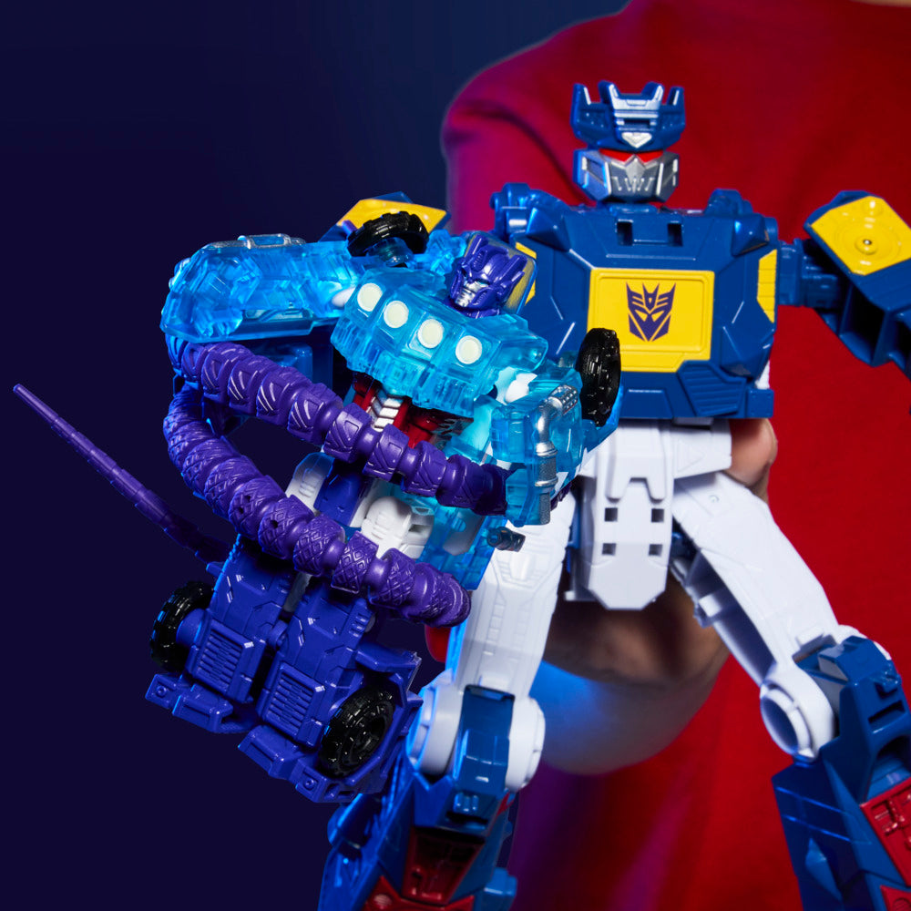 Transformers Cyberworld Soundwave Deep Sea Explorer Energon Surge 9-Inch Action Figure With Quick Change To Submarine Mode