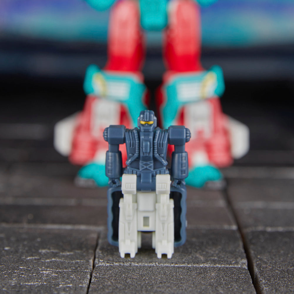 Transformers Age Of The Primes Action Figure Deluxe Class Autobot Joyride