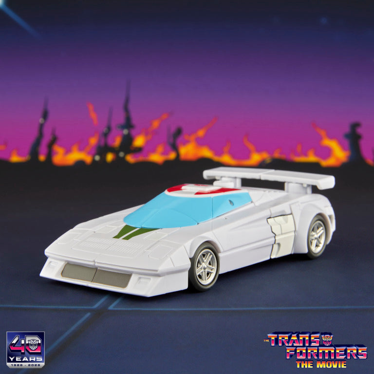 Transformers Studio Series The Transformers: The Movie Wheeljack, Deluxe Class 12.5-Cm Converting Action Figure