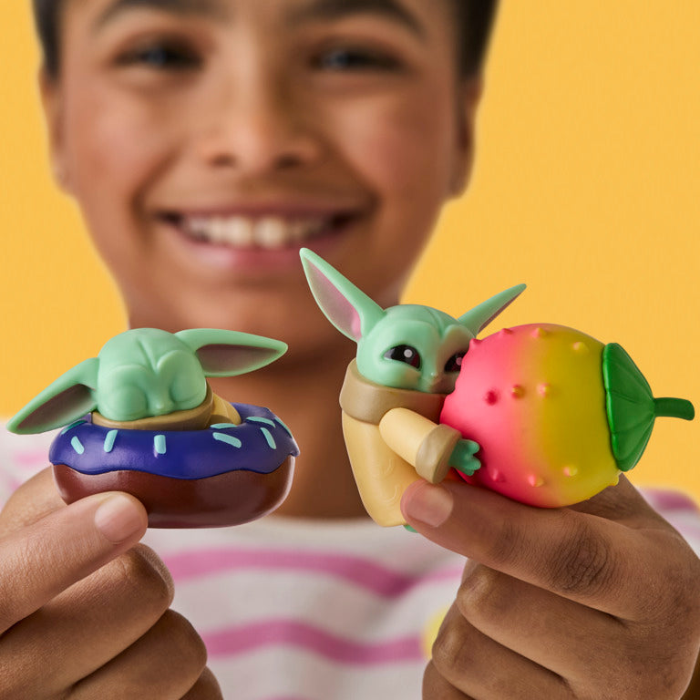 Star Wars Grogu Snack Attack 1.5-Inch Mystery Figure Mini Food Theme Toys Series 1