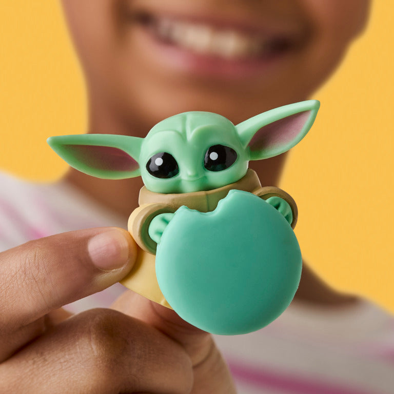 Star Wars Grogu Snack Attack 1.5-Inch Mystery Figure Mini Food Theme Toys Series 1