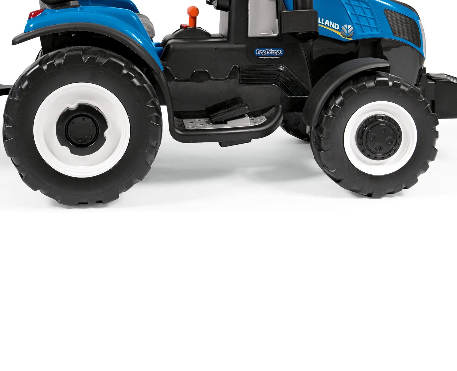 Peg Perego New Holland T8 12V Electric Ride On With Trailer