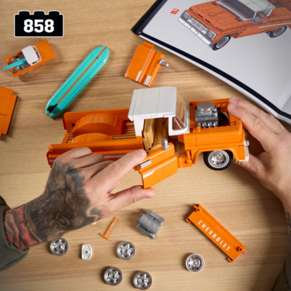 Mattel Brick Shop Hot Wheels Custom ’62 Chevy Pickup