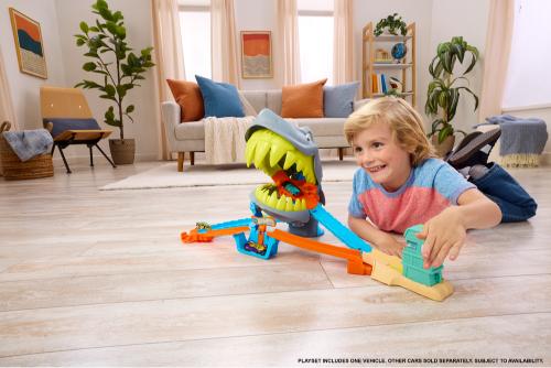 Hot Wheels City Shark Chomp Beach