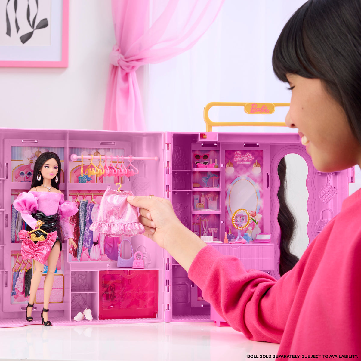 Barbie Deluxe Style Closet