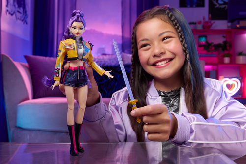 Netflix Kpop Demon Hunters Fashion Doll 'How It's Done' Huntr/X Rumi