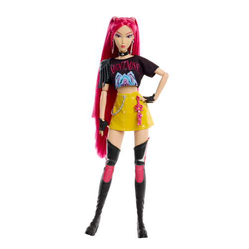 Netflix Kpop Demon Hunters Fashion Doll 'How It's Done' Huntr/X Mira
