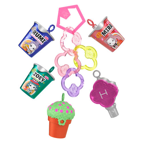 Polly Pocket X Kpop Demon Hunters Miniature Dolls, Toy Collectible Characters, Ramen Cup Keychain Assortment