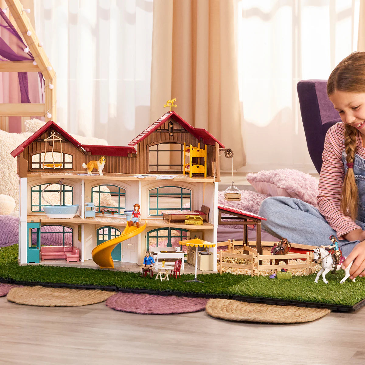 Schleich Horse Club Lakeside Villa & Paddock