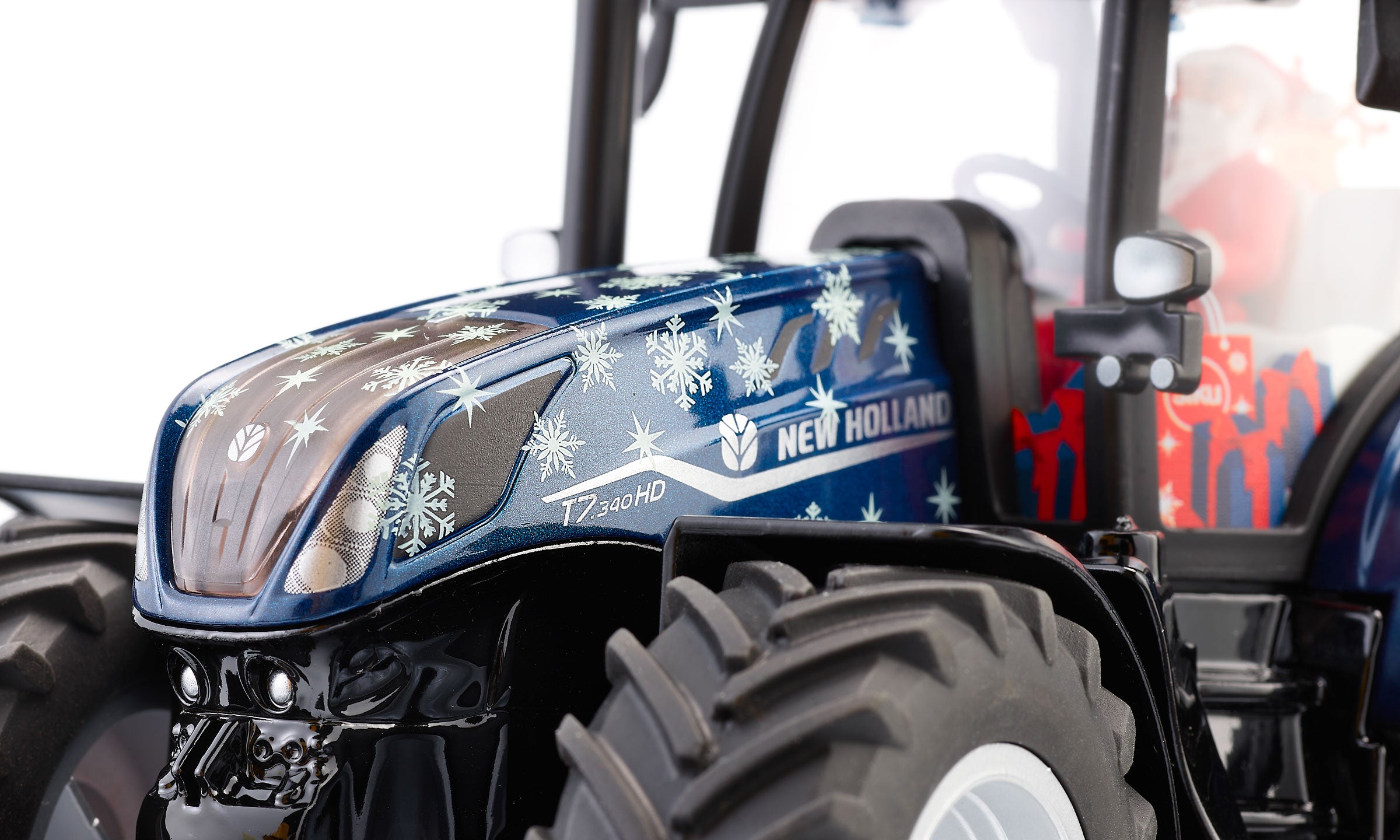 Siku New Holland Christmas Tractor