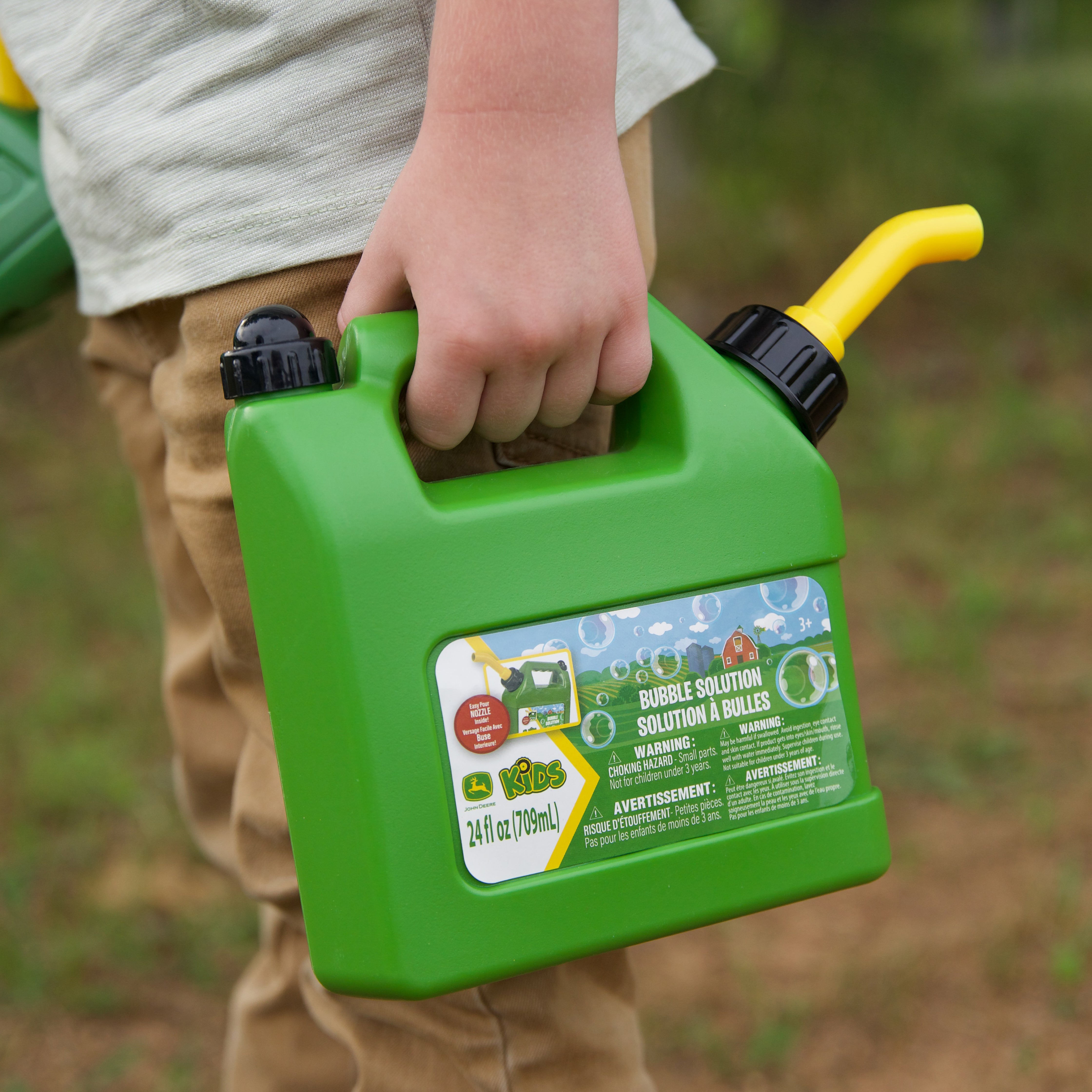 Tomy John Deere Bubble Leaf Blower & Refill Can