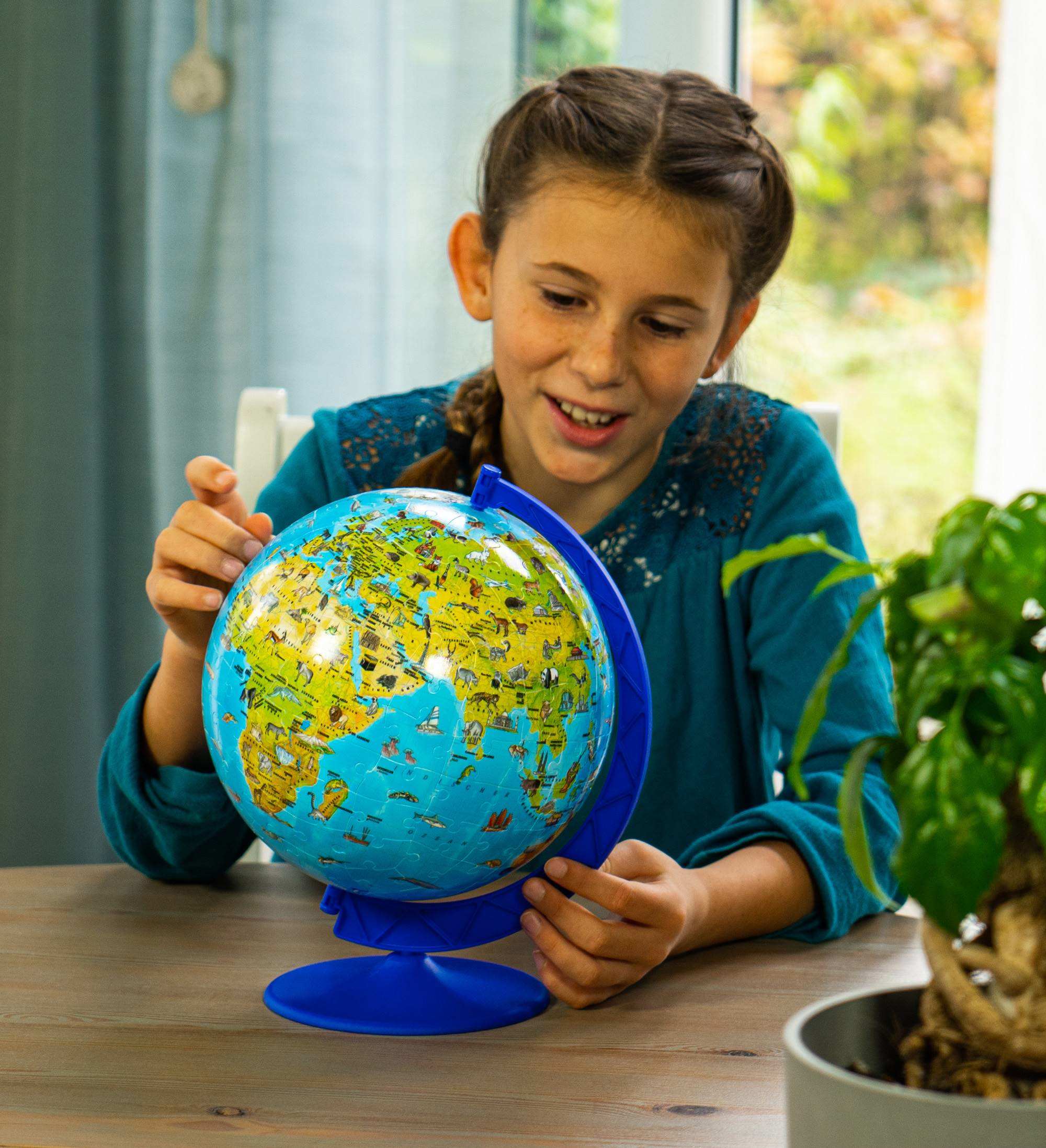 Ravensburger Children's World Globe, 180 Piece 3D Jigsaw Puzzle