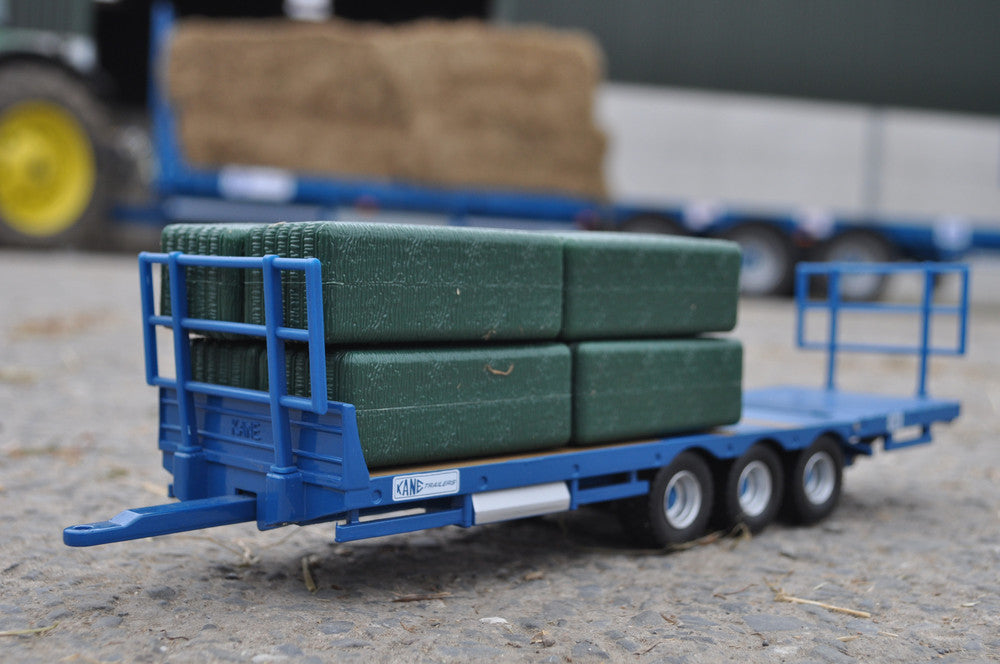 Britains 1:32 Kane Bale Trailer