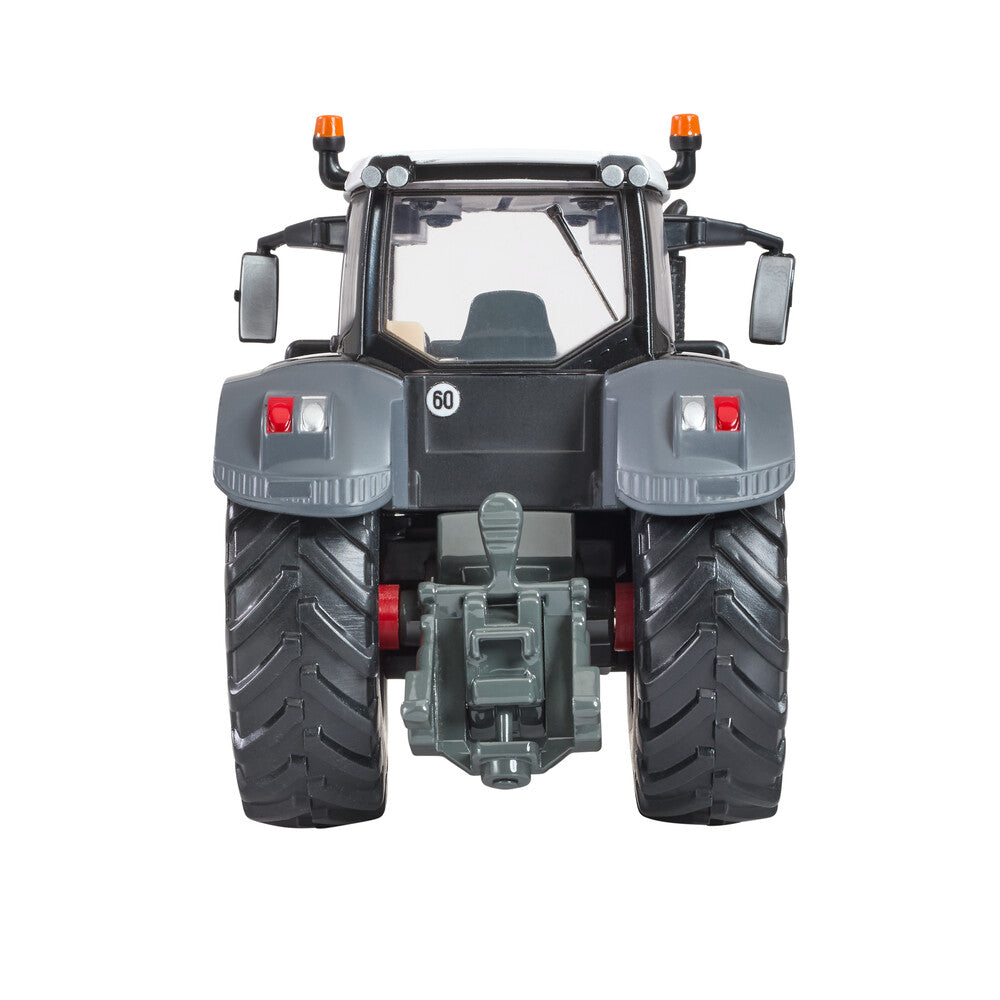 Britains Fendt Vario 826 Black Limited Edition 1:32