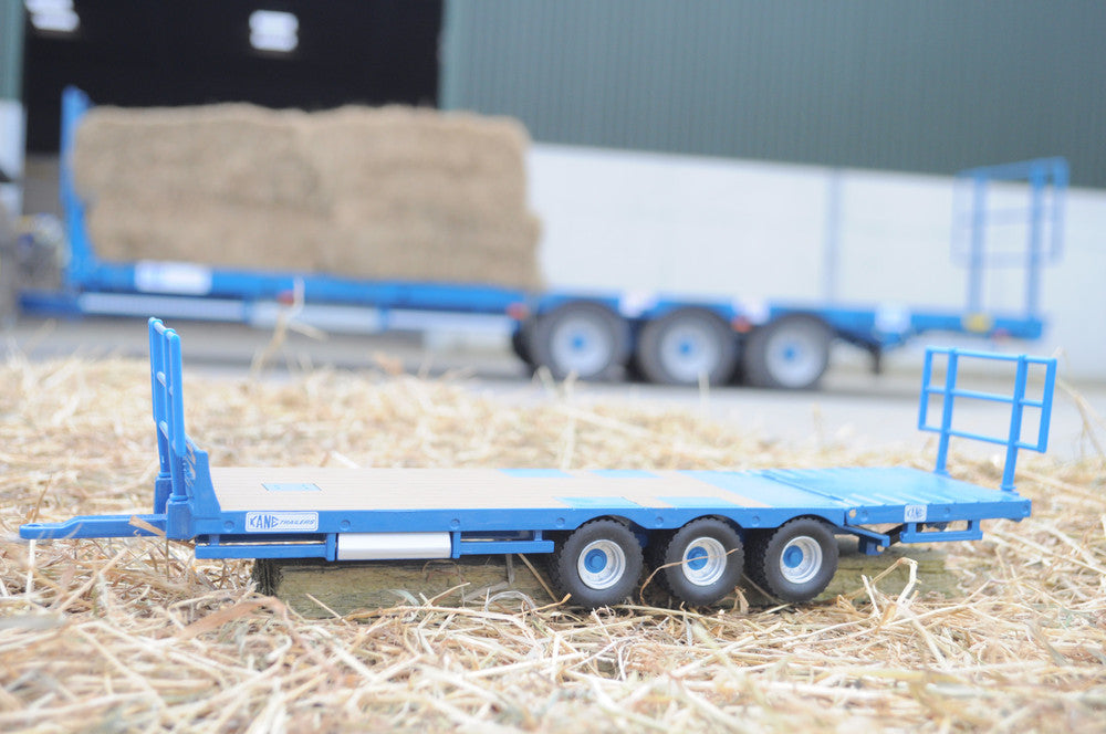 Britains 1:32 Kane Bale Trailer