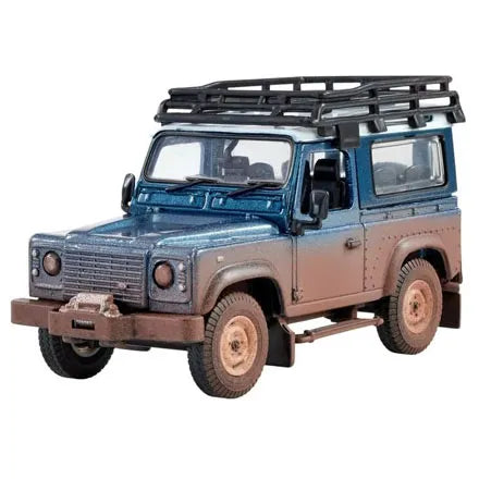 Britains - 1:32 Muddy Land Rover Defender